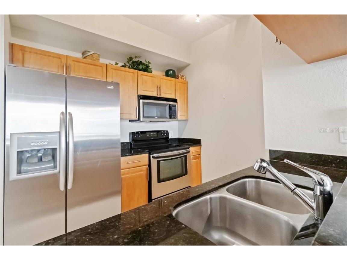 1064 N Tamiami Trail #1308 Sarasota FL 34236 A4668948 image5