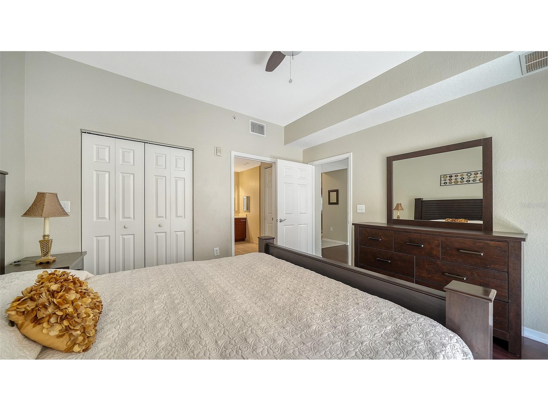1064 N Tamiami Trail #1320 Sarasota FL 34236 A4686011 image23