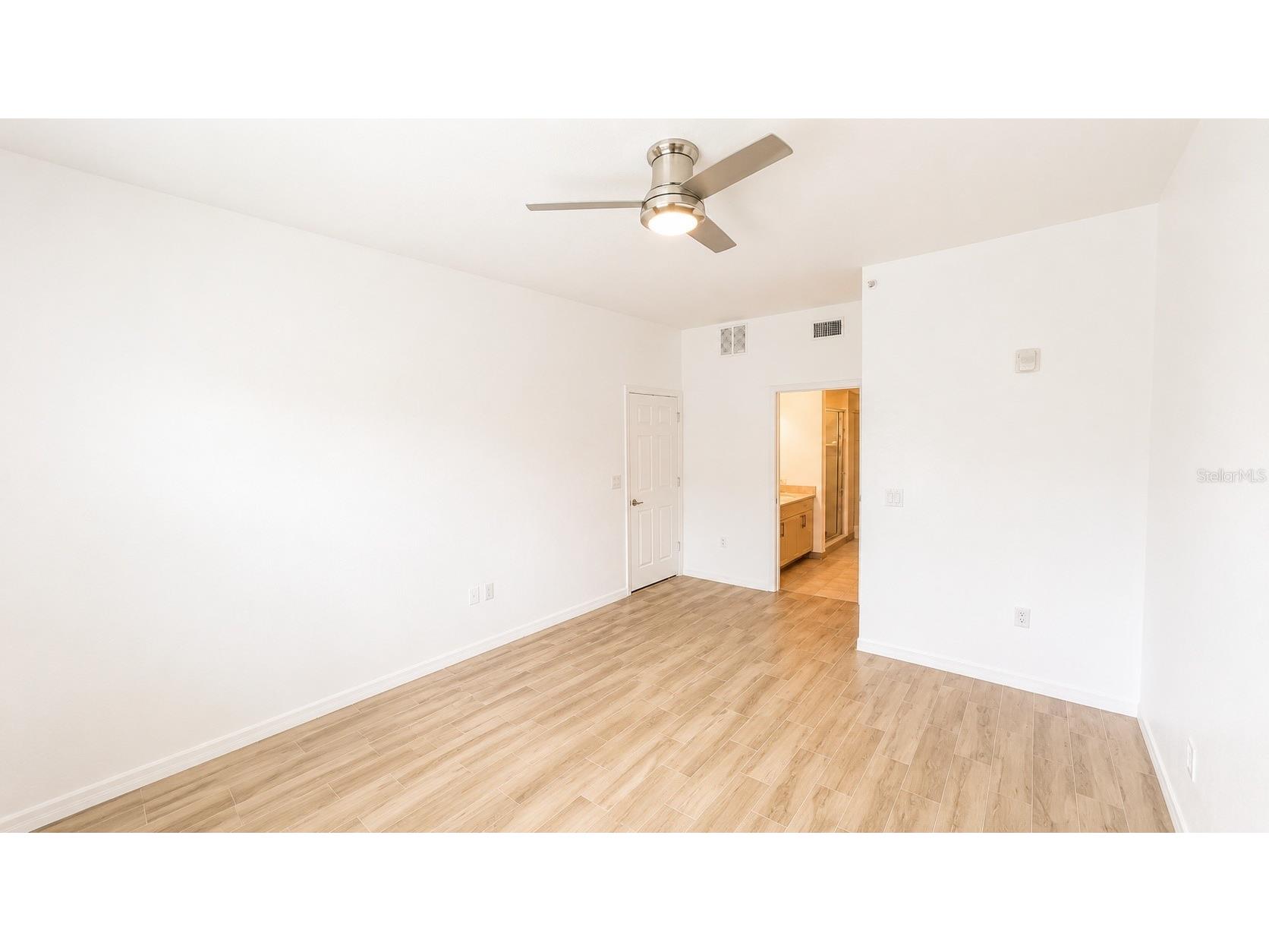 1064 N Tamiami Trail #1325 Sarasota FL 34236 A4686833 image13