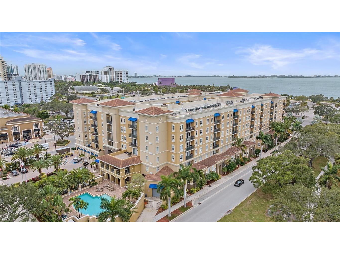 1064 N Tamiami Trail #1404 Sarasota FL 34236 A4592764 image1
