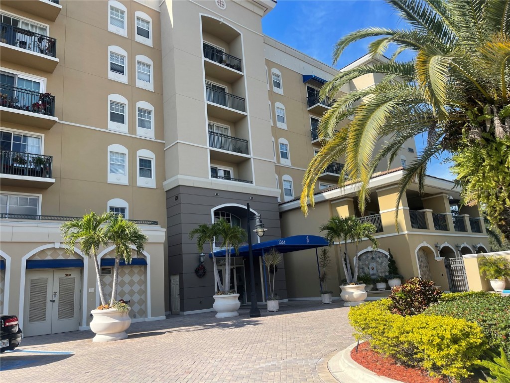 1064 N Tamiami Trail #1424 Sarasota FL 34236 A4556310 image1
