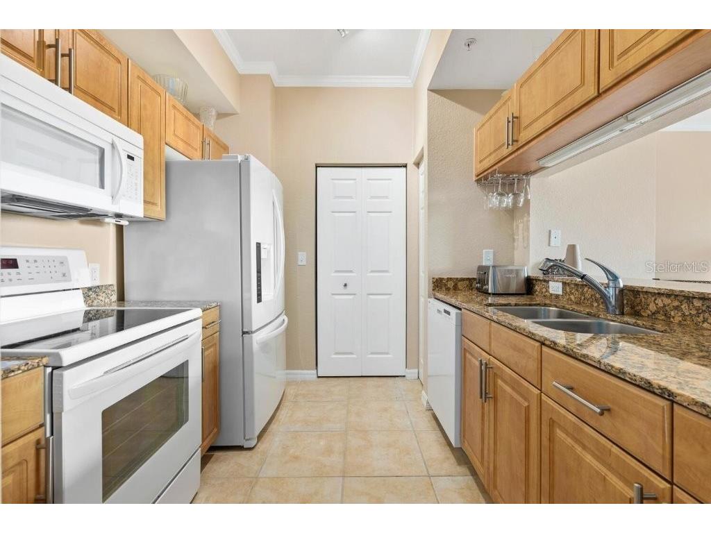 1064 N Tamiami Trail #1425 Sarasota FL 34236 A4687230 image15