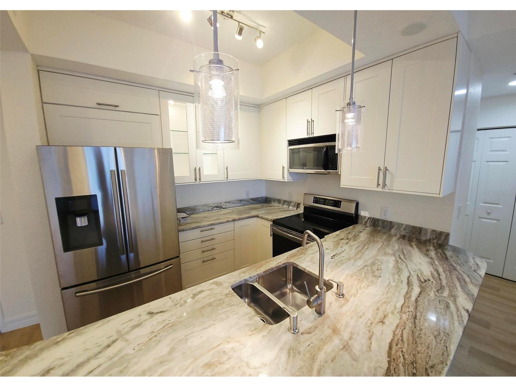 1064 N Tamiami Trail #1435 Sarasota FL 34236 A4671364 image6