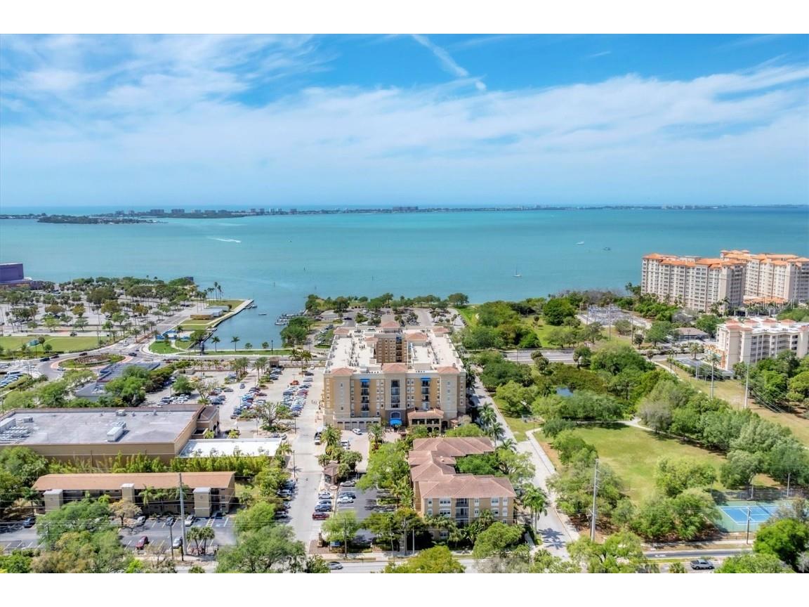 1064 N Tamiami Trail #1505 Sarasota FL 34236 - SARASOTA BAY A4605076 image1