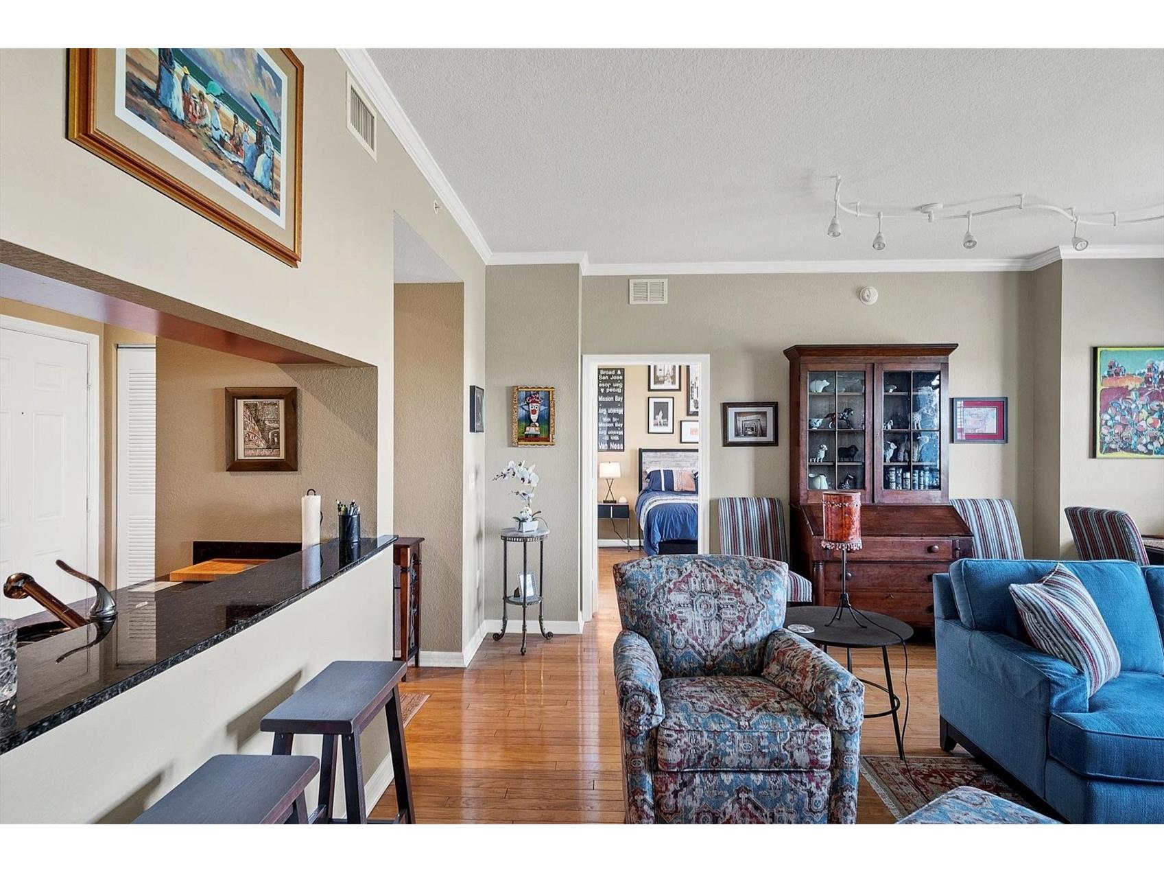 1064 N Tamiami Trail #1527 Sarasota FL 34236 A4693829 image11