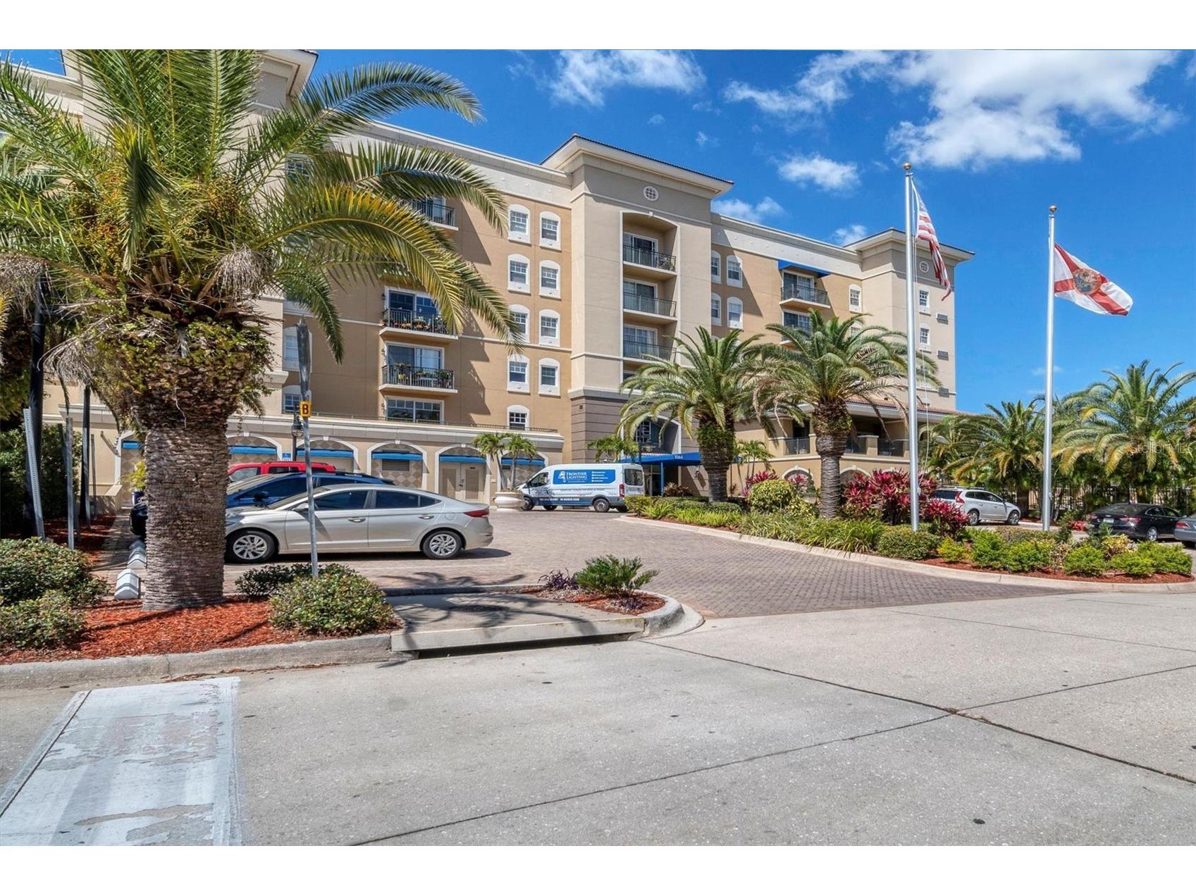 1064 N Tamiami Trail #1527 Sarasota FL 34236 A4693829 image2