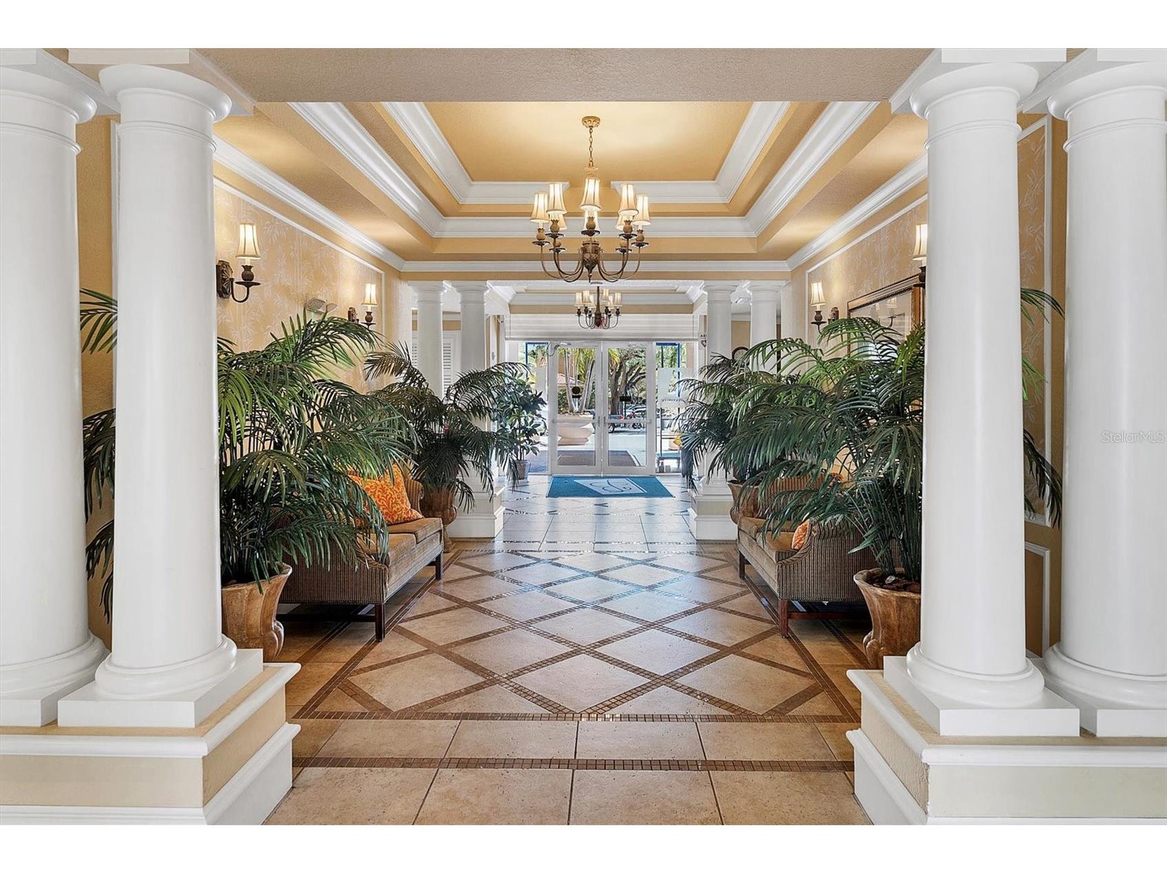 1064 N Tamiami Trail #1527 Sarasota FL 34236 A4693829 image4