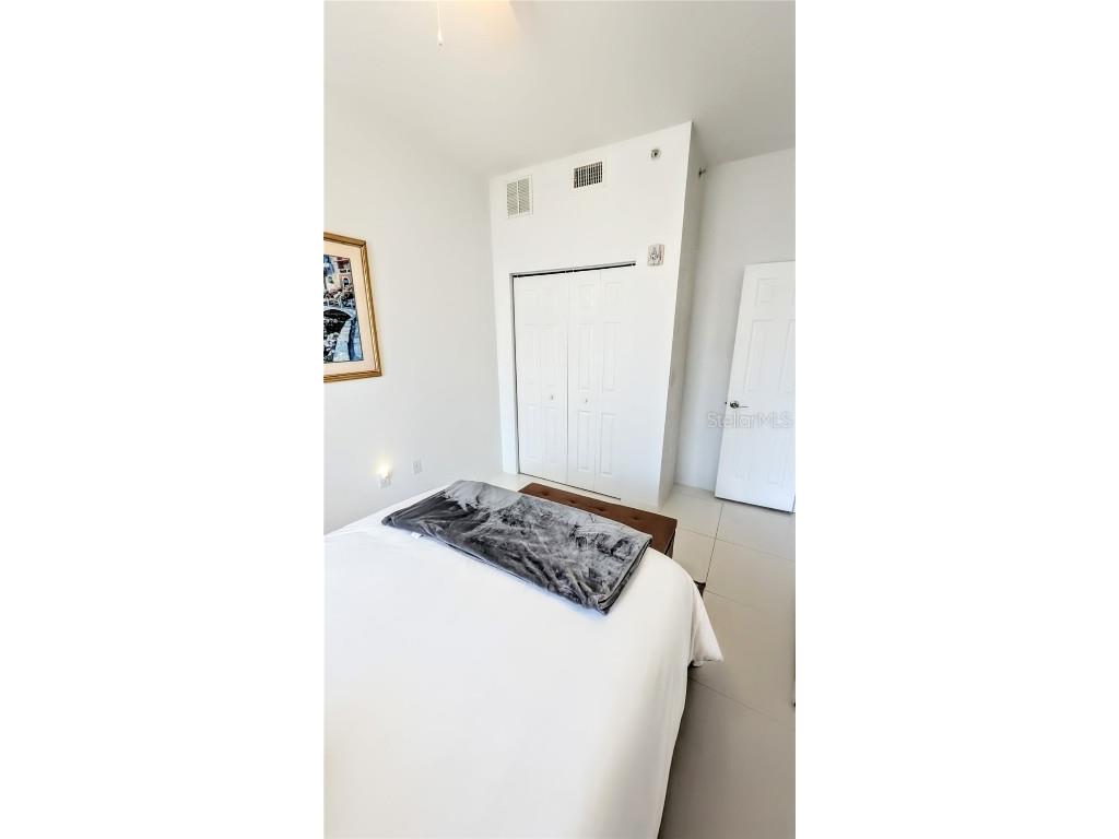 1064 N Tamiami Trail #1606 Sarasota FL 34236 A4675951 image15