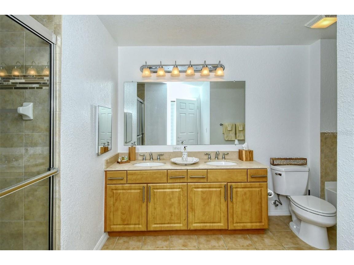 1064 N Tamiami Trail #1627 Sarasota FL 34236 A4615613 image22