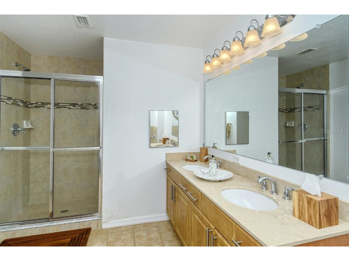 1064 N Tamiami Trail #1627 Sarasota FL 34236 A4615613 image24