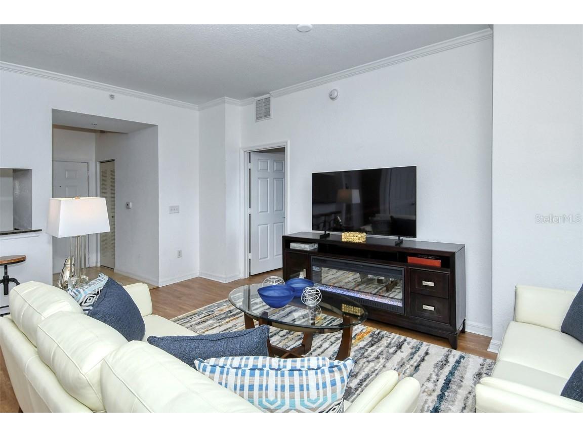 1064 N Tamiami Trail #1627 Sarasota FL 34236 A4615613 image5