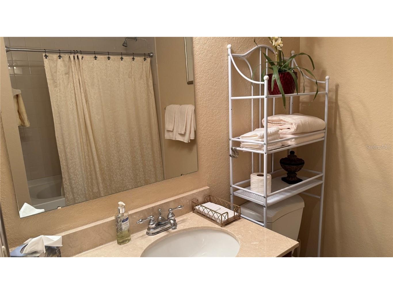 1064 N Tamiami Trail #1635 Sarasota FL 34236 A4655059 image11