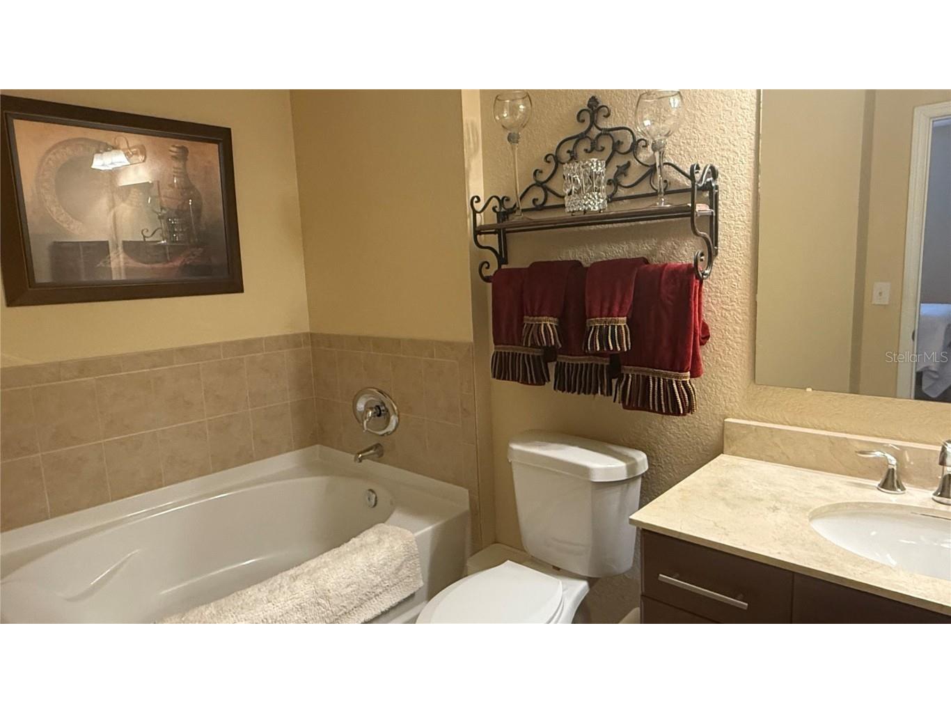 1064 N Tamiami Trail #1635 Sarasota FL 34236 A4655059 image8