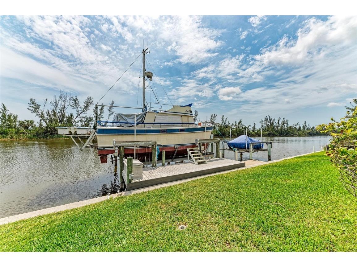 10640 Ayear Road Port Charlotte FL 33981 - SANTA CRUZ WATERWAY D6141477 image41