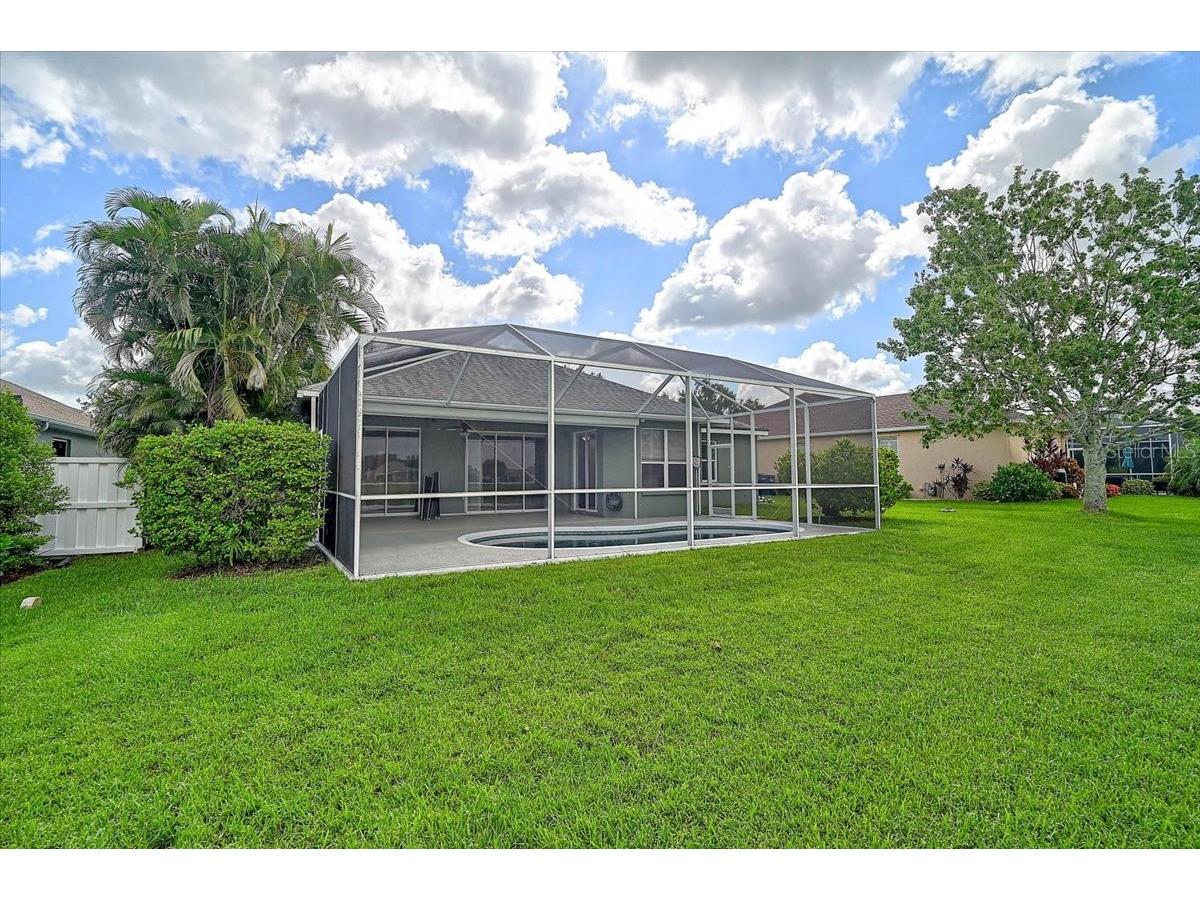 10647 Old Grove Circle Bradenton FL 34212 A4697180 image39