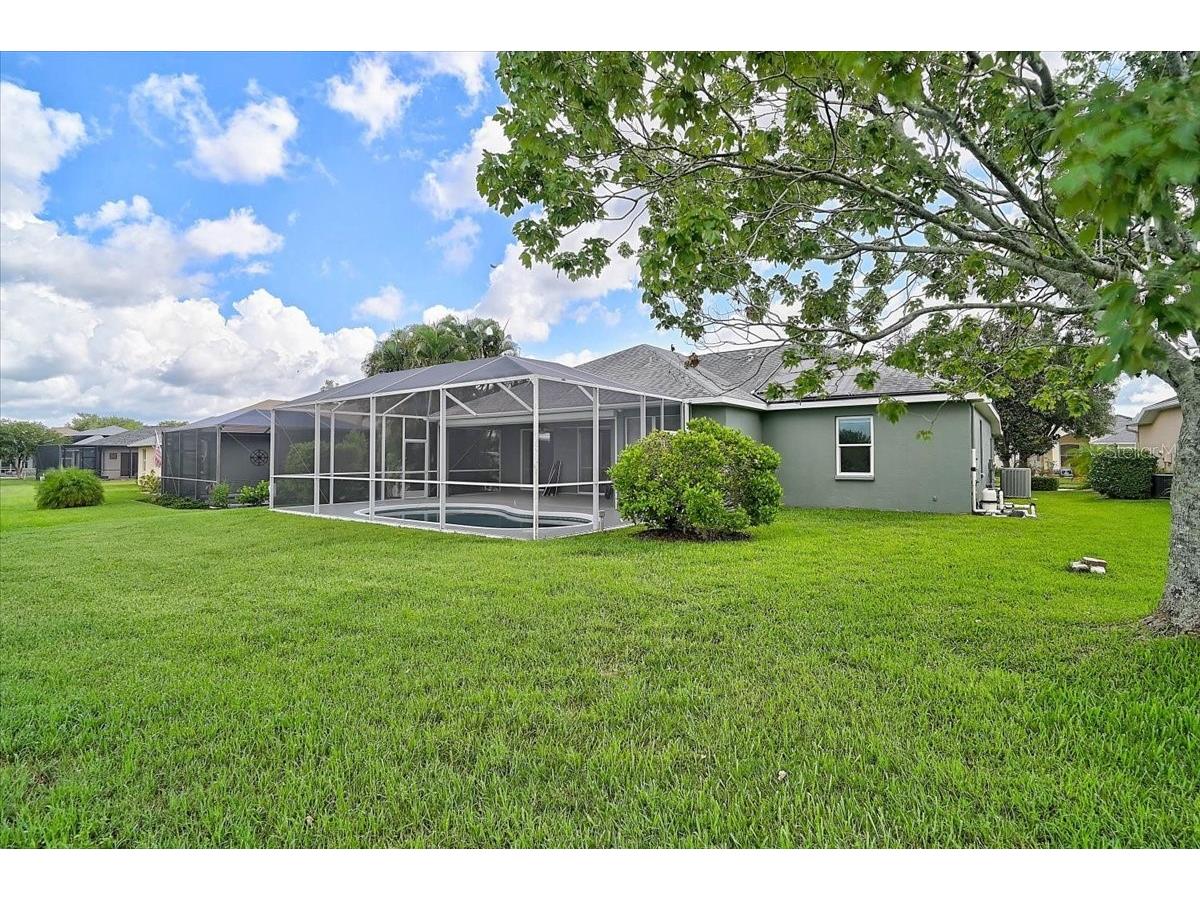 10647 Old Grove Circle Bradenton FL 34212 A4697180 image41