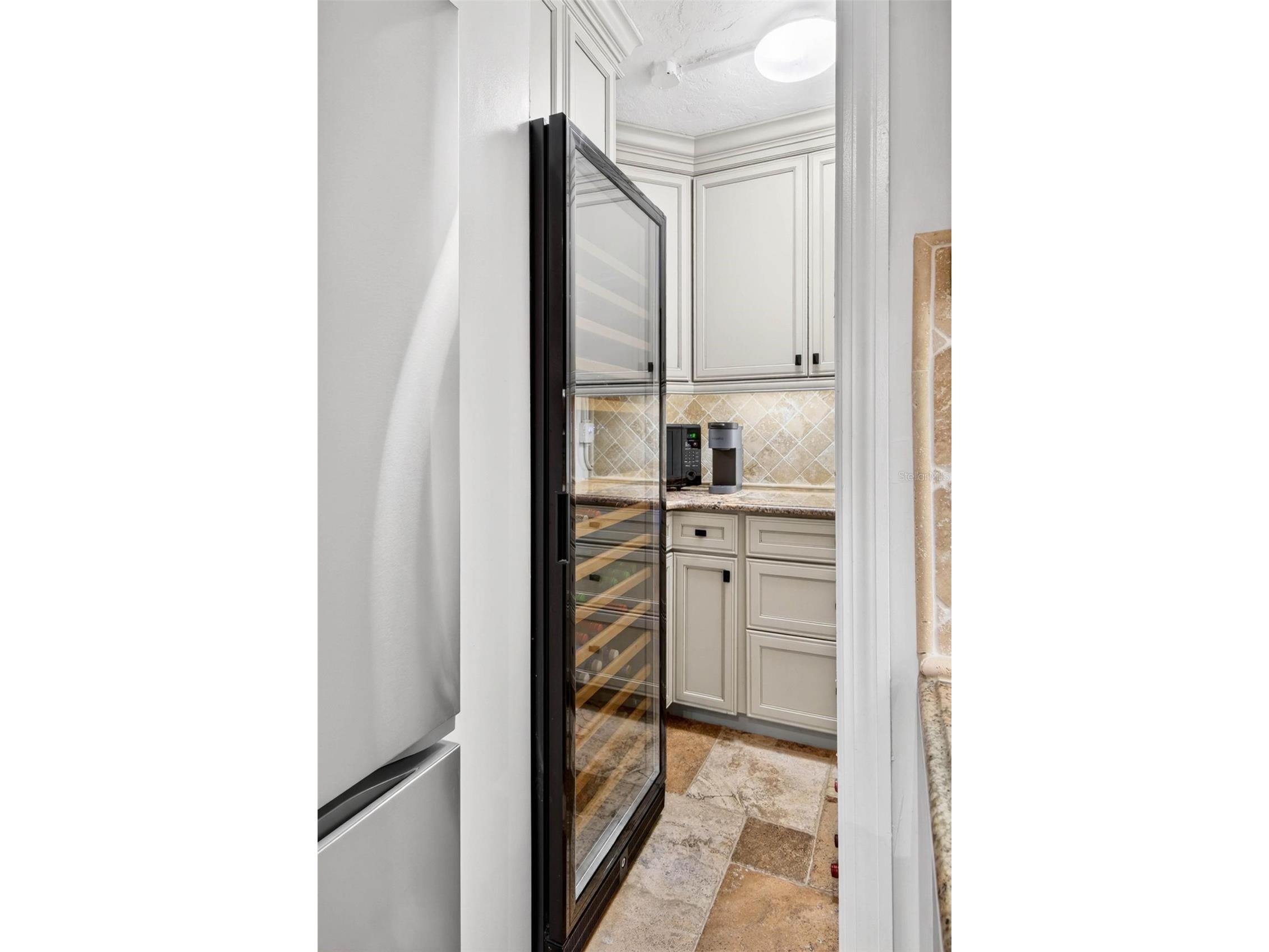 1065 Eden Isle Boulevard NE #2 Saint Petersburg FL 33704 TB8513228 image12