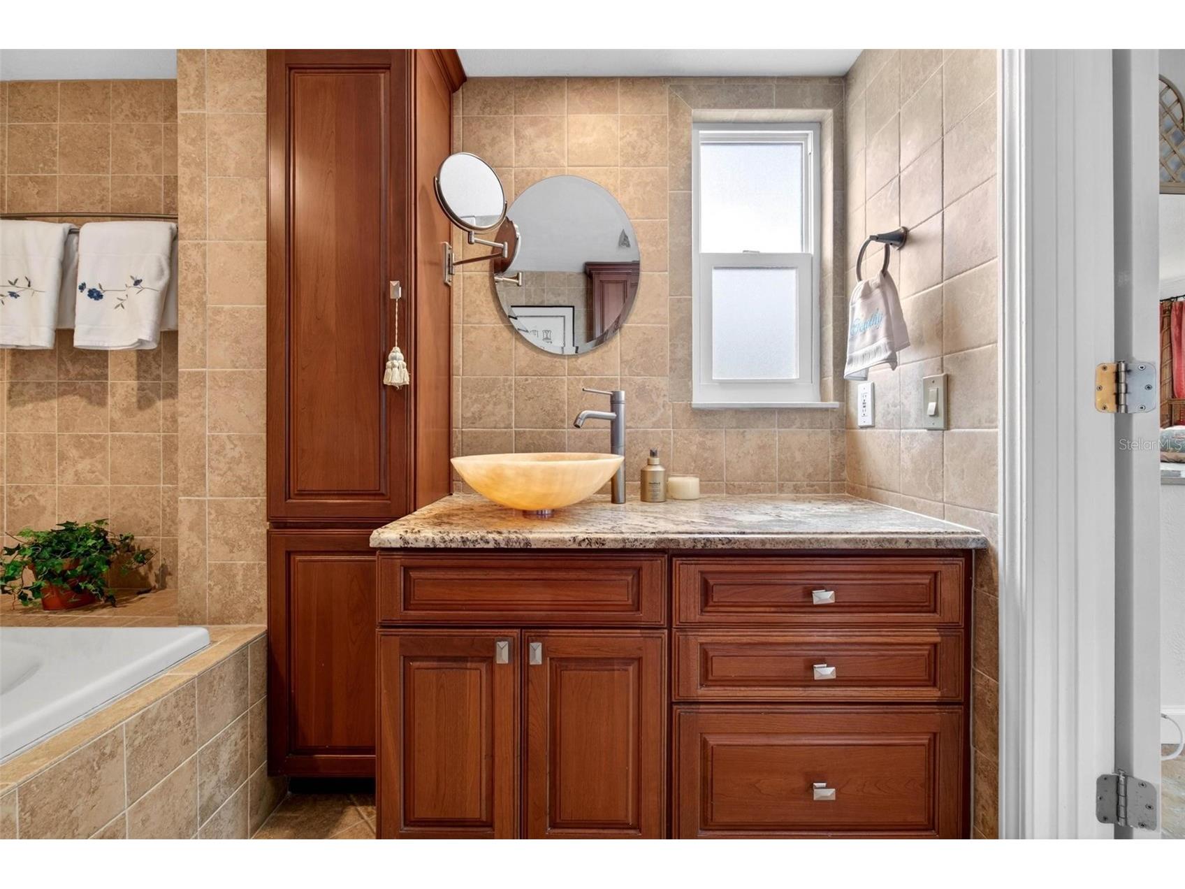 1065 Eden Isle Boulevard NE #2 Saint Petersburg FL 33704 TB8513228 image25