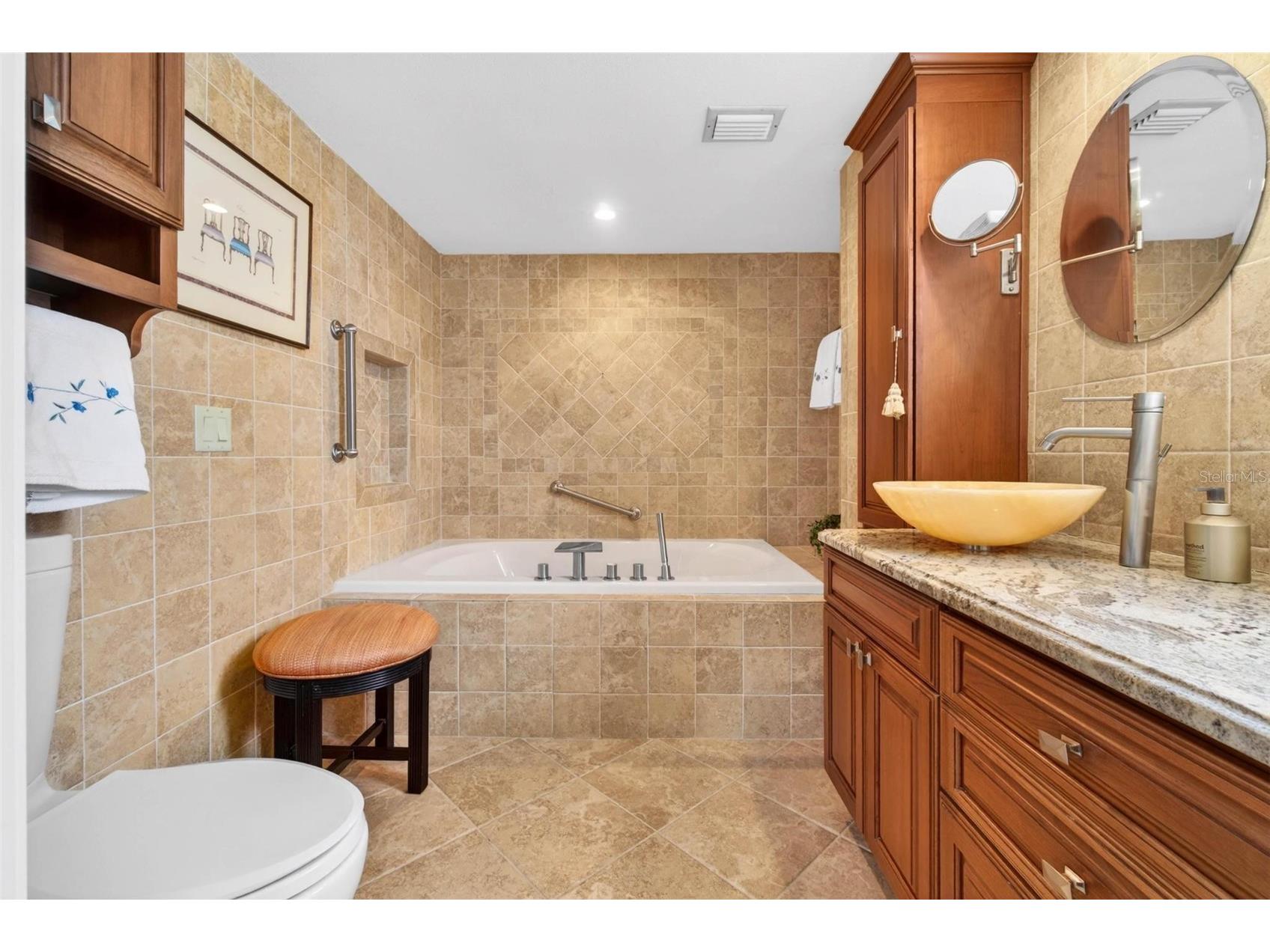 1065 Eden Isle Boulevard NE #2 Saint Petersburg FL 33704 TB8513228 image26