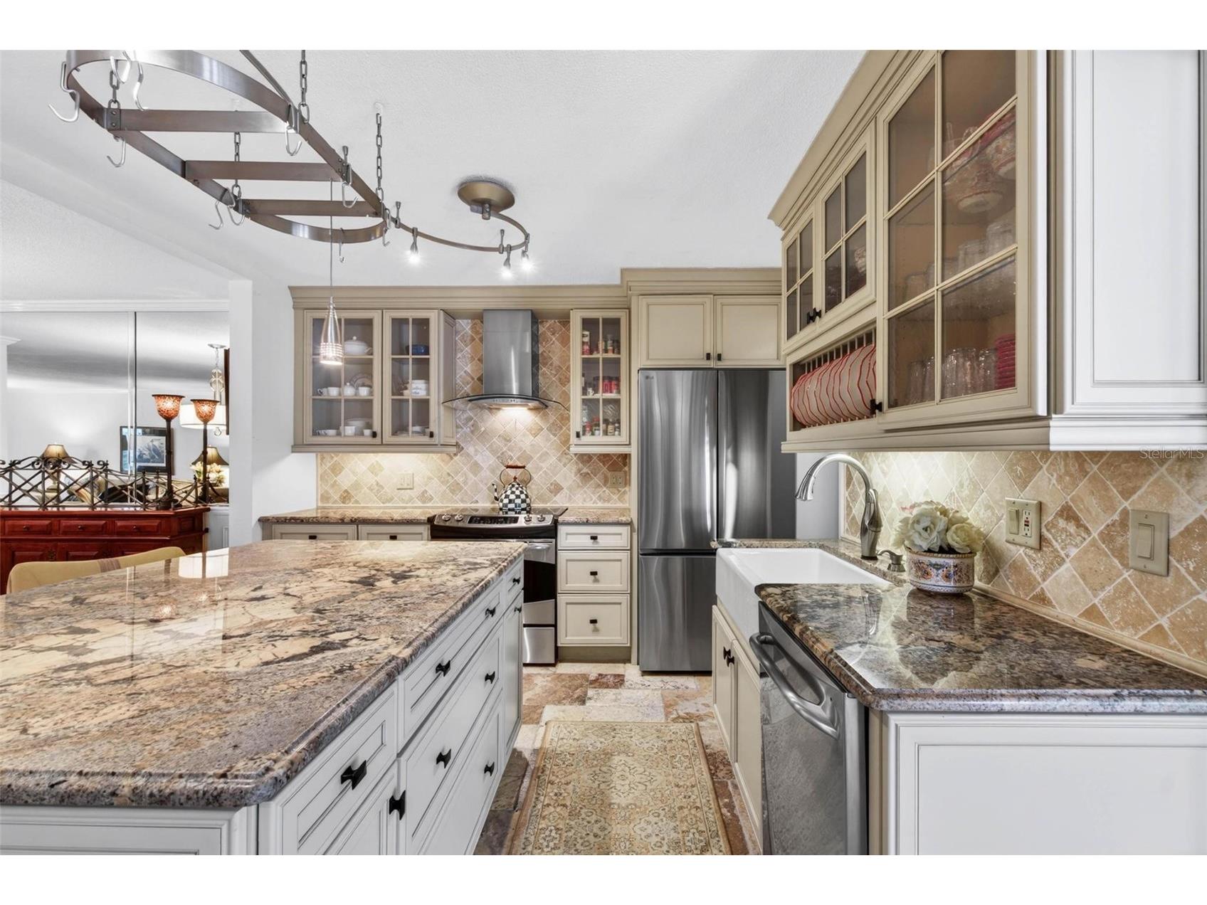 1065 Eden Isle Boulevard NE #2 Saint Petersburg FL 33704 TB8513228 image8