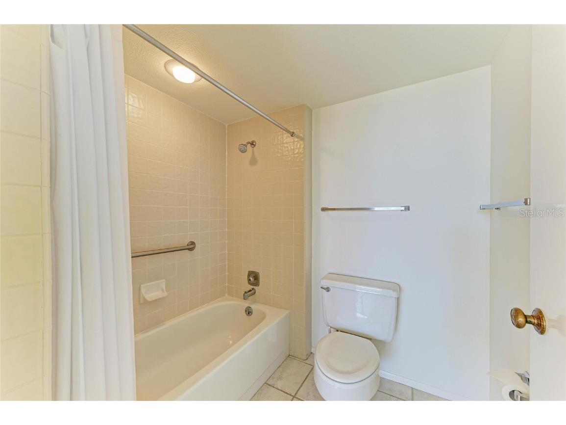 1065 Gulf Of Mexico Drive #201 Longboat Key FL 34228 - GULF OF MEXICO A4669086 image28