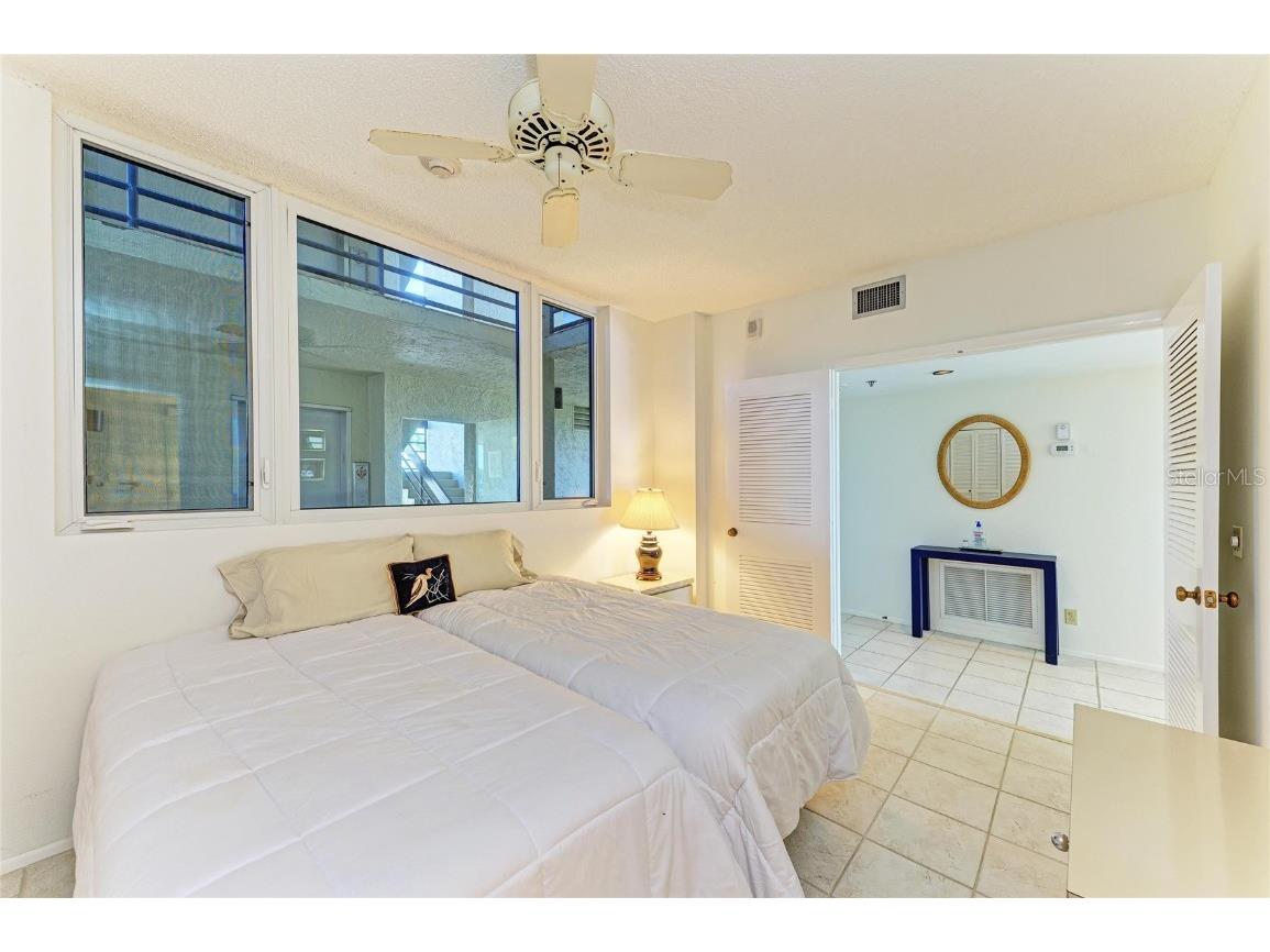 1065 Gulf Of Mexico Drive #201 Longboat Key FL 34228 - GULF OF MEXICO A4669086 image31