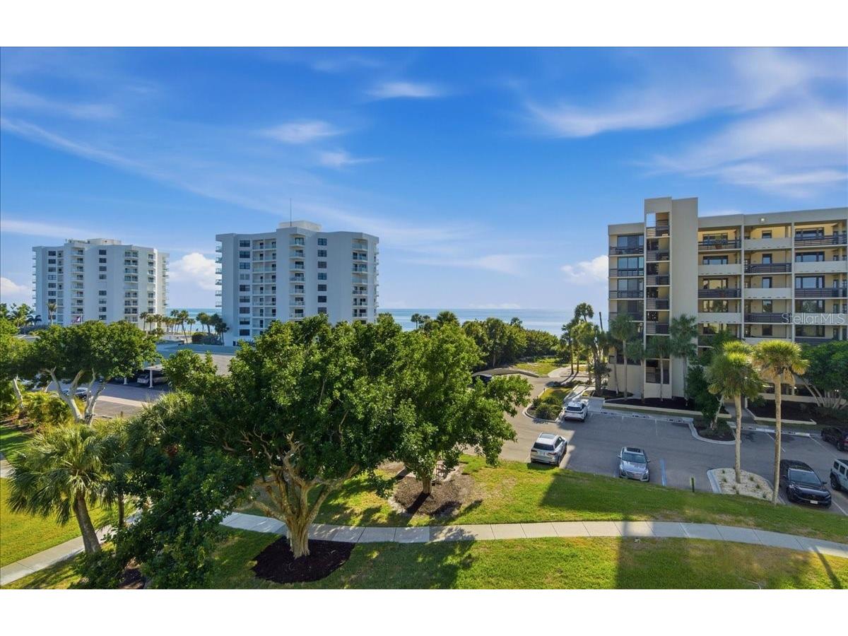 1065 Gulf Of Mexico Drive #305 Longboat Key FL 34228 A4681609 image1