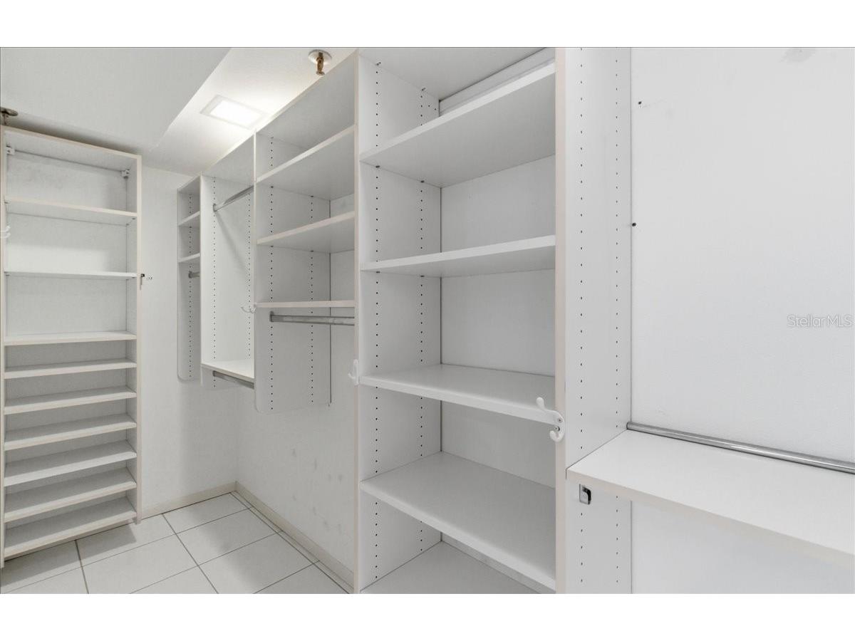 1065 Gulf Of Mexico Drive #305 Longboat Key FL 34228 A4681609 image26