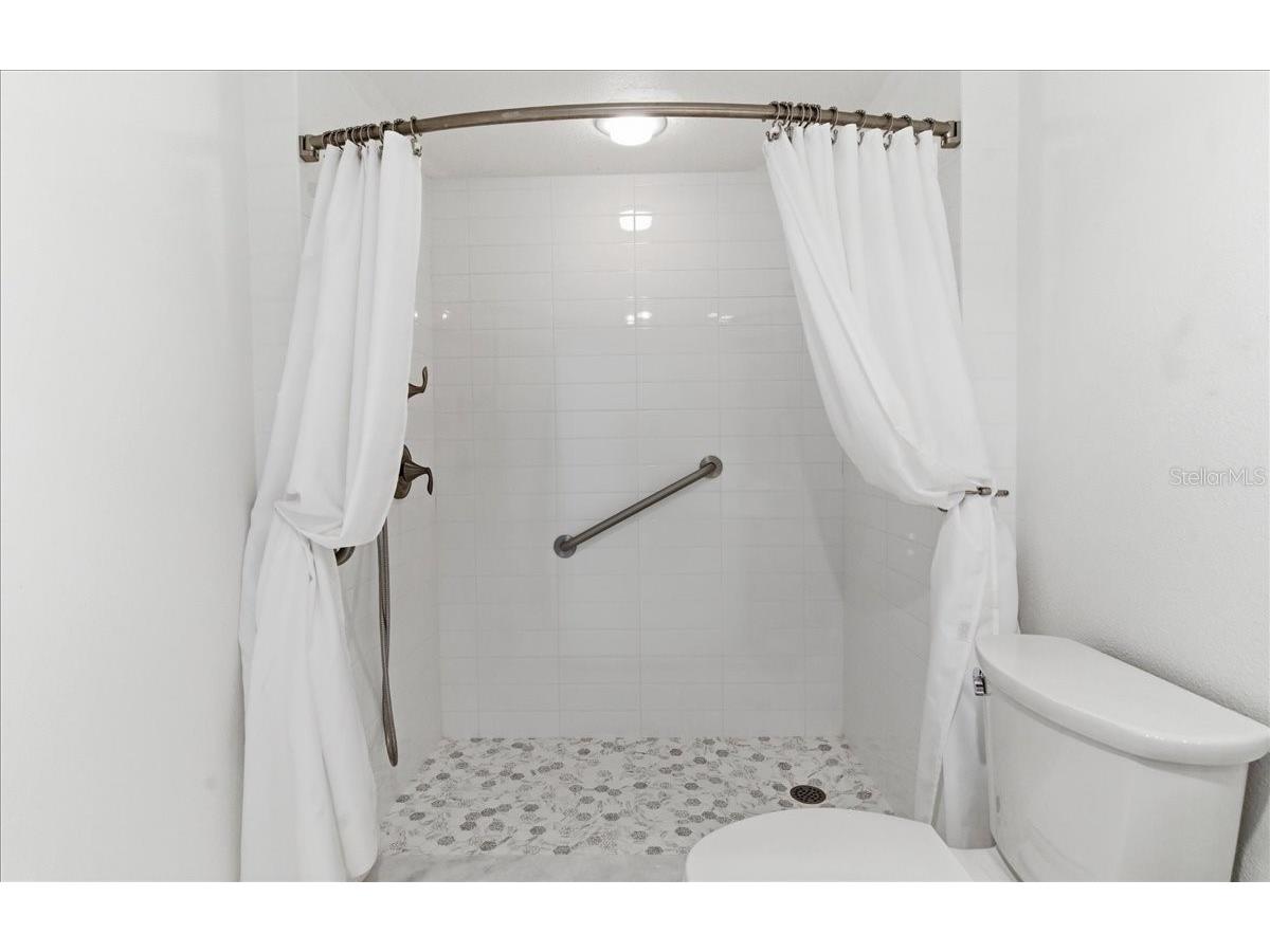 1065 Gulf Of Mexico Drive #305 Longboat Key FL 34228 A4681609 image32