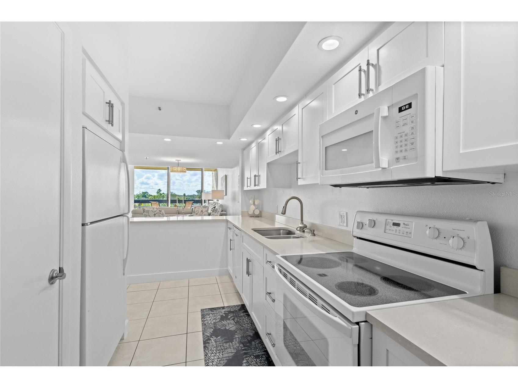1065 Gulf Of Mexico Drive #402 Longboat Key FL 34228 - GULF AND SARASOTA BAY A4666641 image12