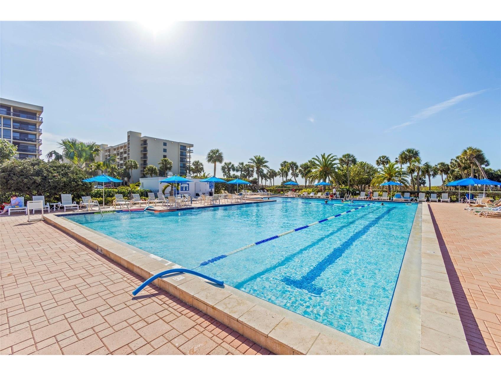 1065 Gulf Of Mexico Drive #402 Longboat Key FL 34228 - GULF AND SARASOTA BAY A4666641 image31