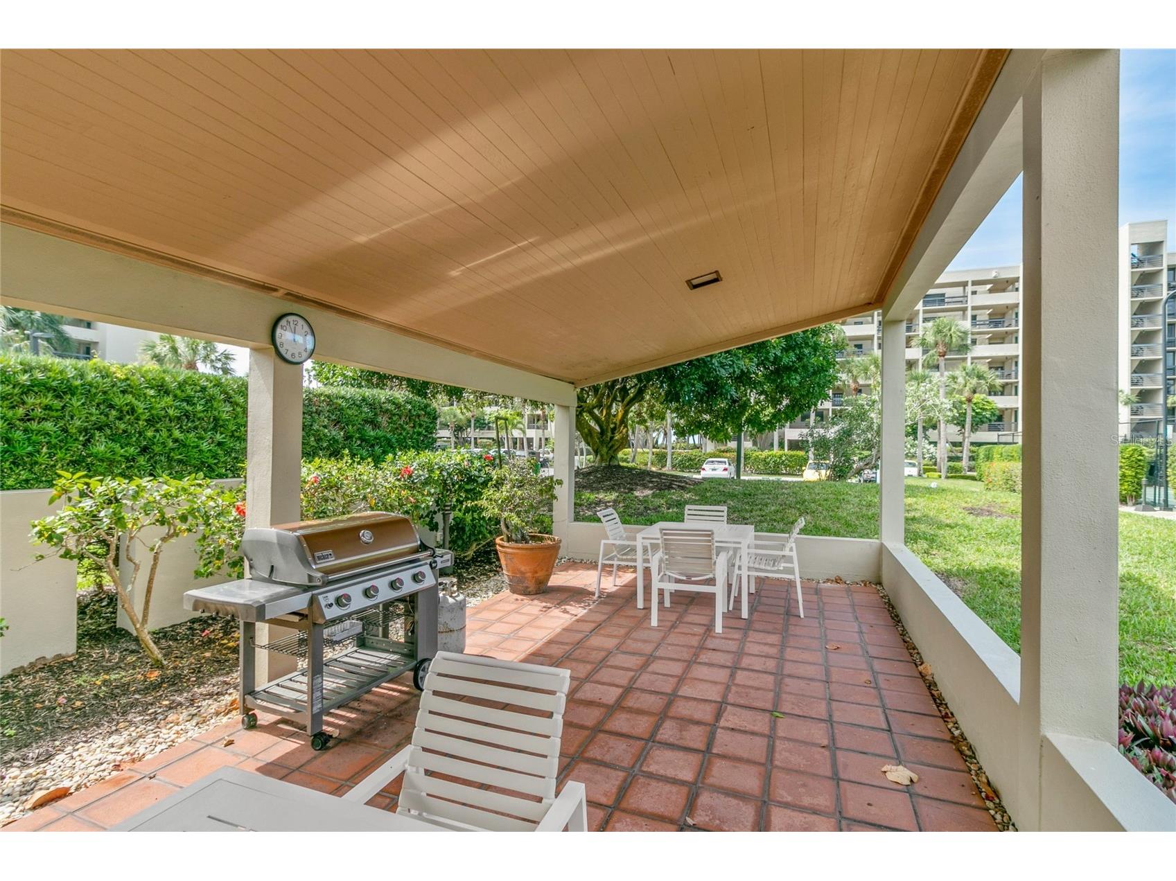 1065 Gulf Of Mexico Drive #402 Longboat Key FL 34228 - GULF AND SARASOTA BAY A4666641 image36