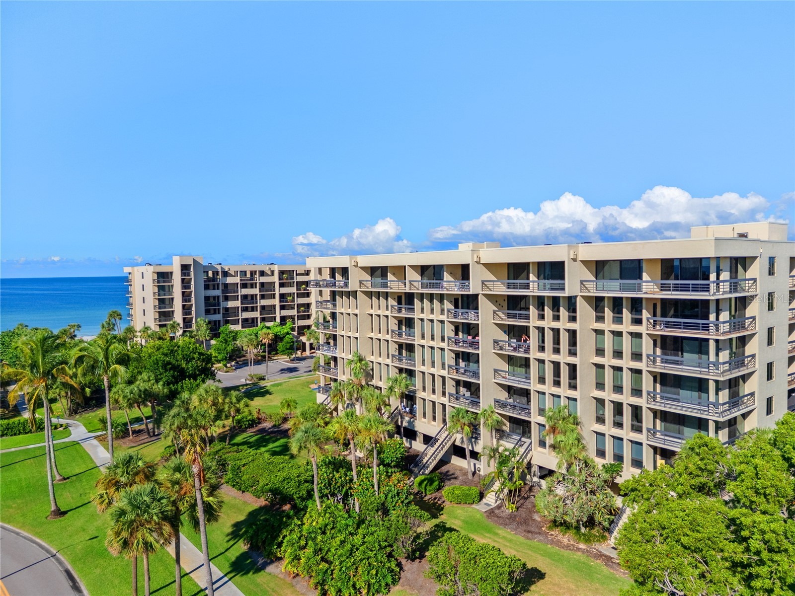 1065 Gulf Of Mexico Drive #402 Longboat Key FL 34228 - GULF AND SARASOTA BAY A4666641 image47