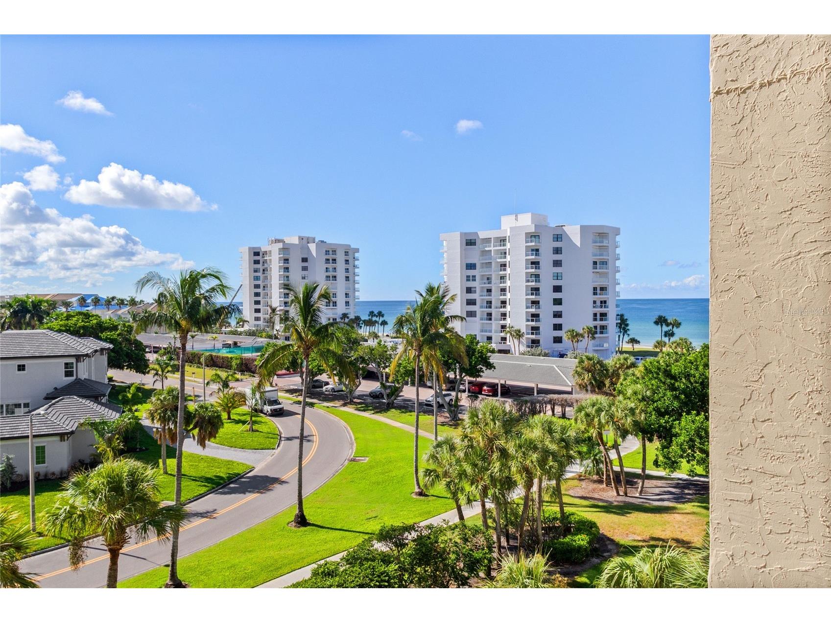 1065 Gulf Of Mexico Drive #402 Longboat Key FL 34228 - GULF AND SARASOTA BAY A4666641 image5