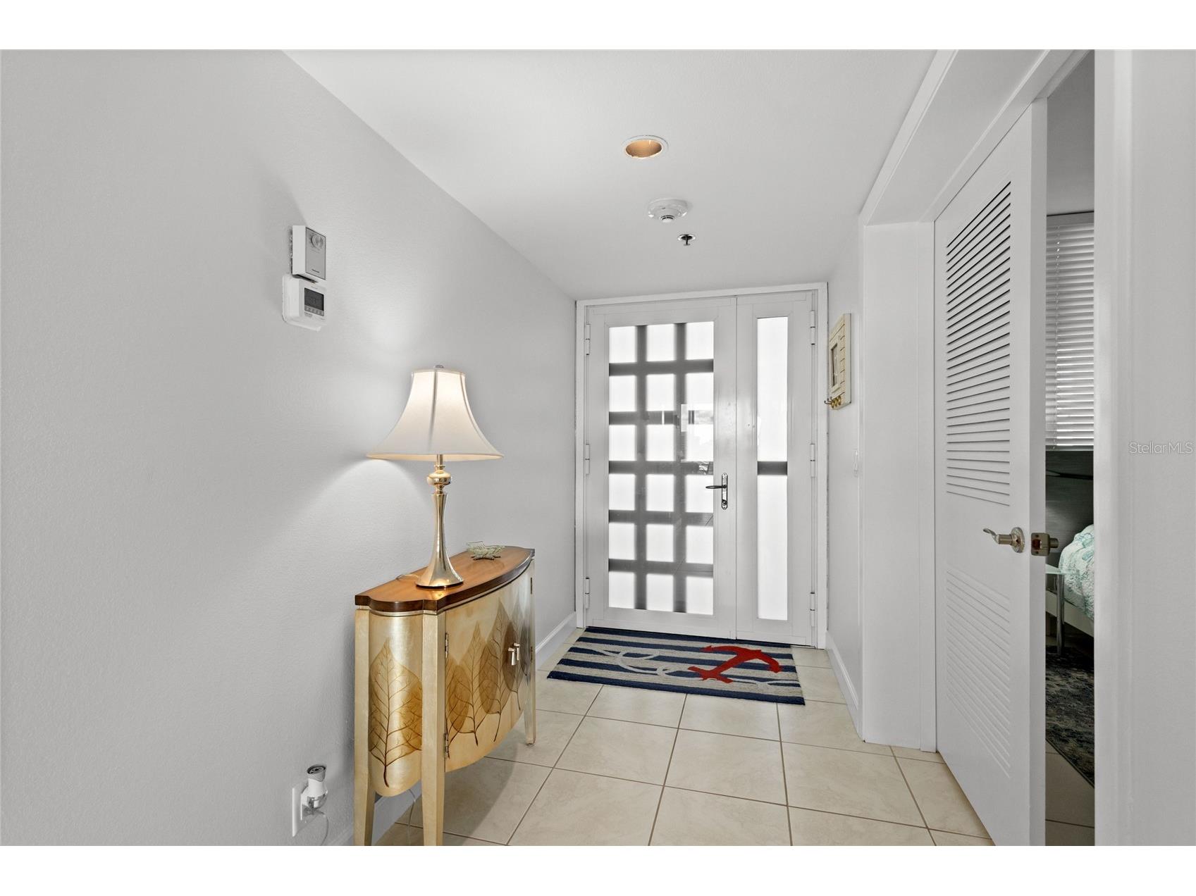 1065 Gulf Of Mexico Drive #402 Longboat Key FL 34228 - GULF AND SARASOTA BAY A4666641 image6