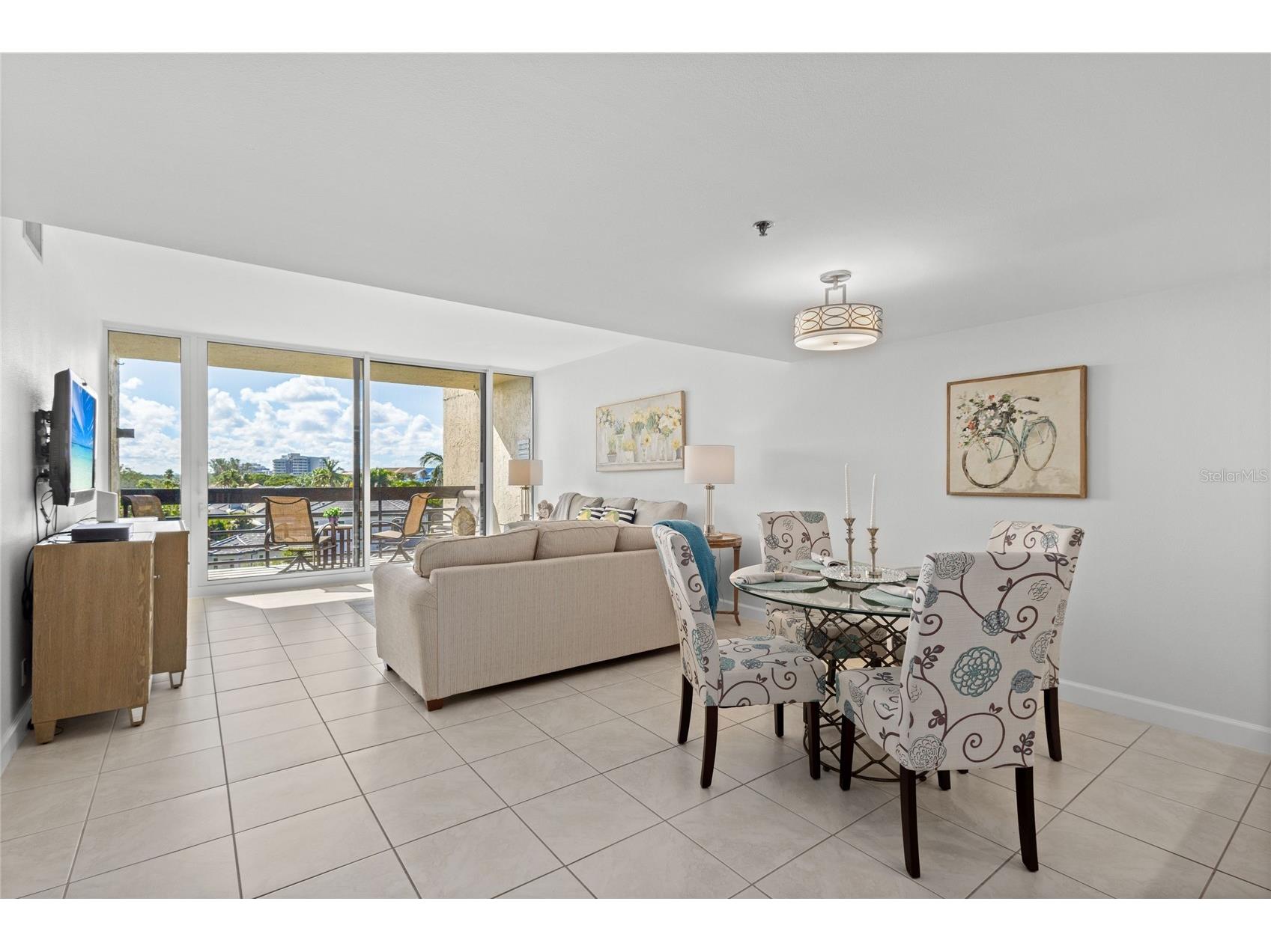1065 Gulf Of Mexico Drive #402 Longboat Key FL 34228 - GULF AND SARASOTA BAY A4666641 image7