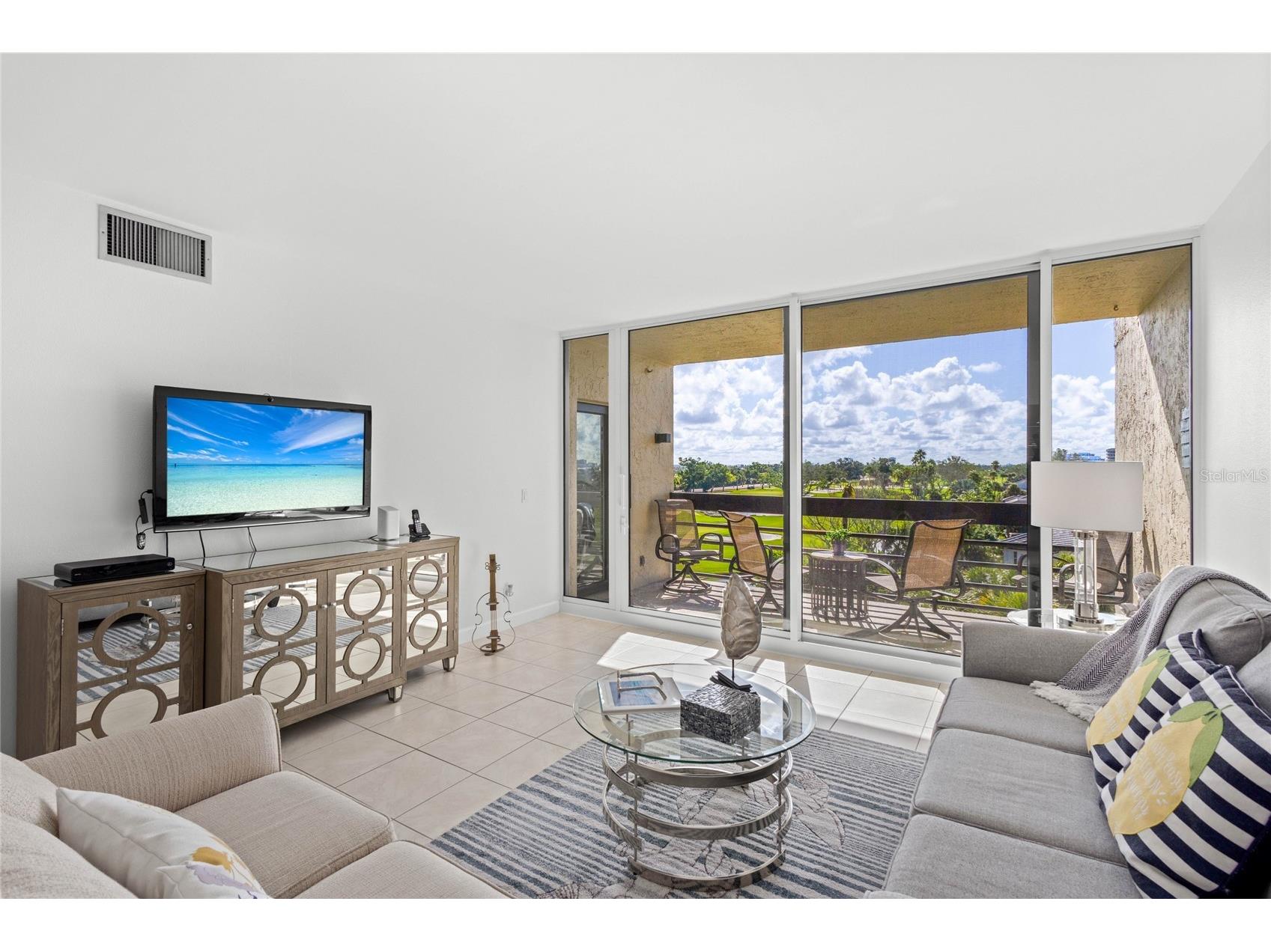 1065 Gulf Of Mexico Drive #402 Longboat Key FL 34228 - GULF AND SARASOTA BAY A4666641 image8
