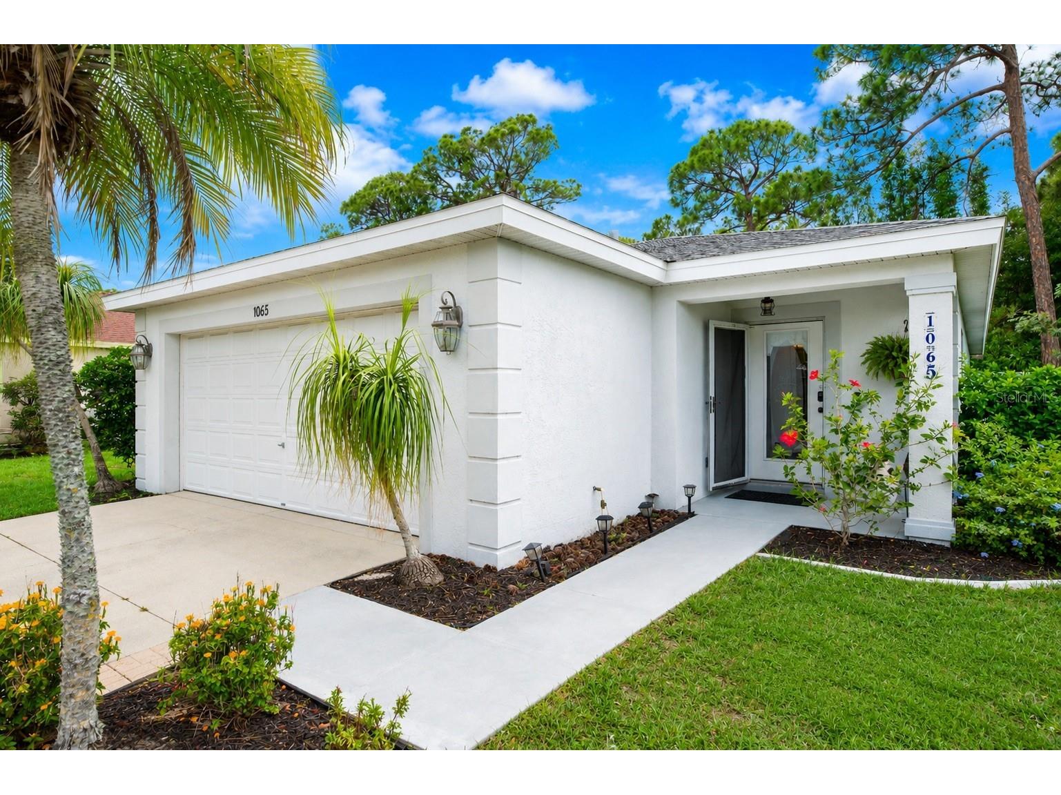 1065 Lewis Avenue Sarasota FL 34237 A4695338 image3