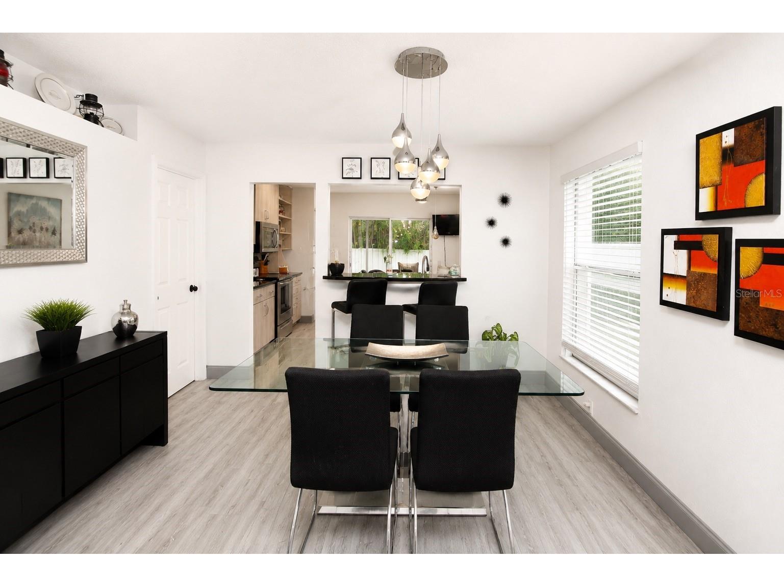1065 Lewis Avenue Sarasota FL 34237 A4695338 image9