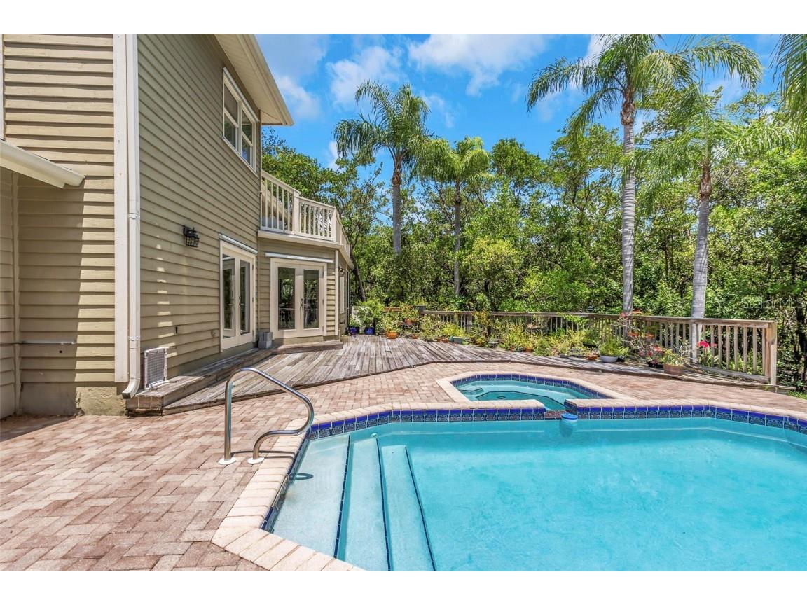 1065 Sable Court NE Saint Petersburg FL 33702 W7878146 image10