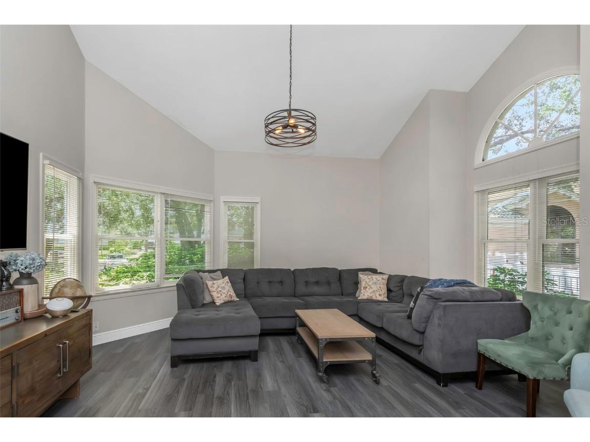 1065 Sable Court NE Saint Petersburg FL 33702 W7878146 image37