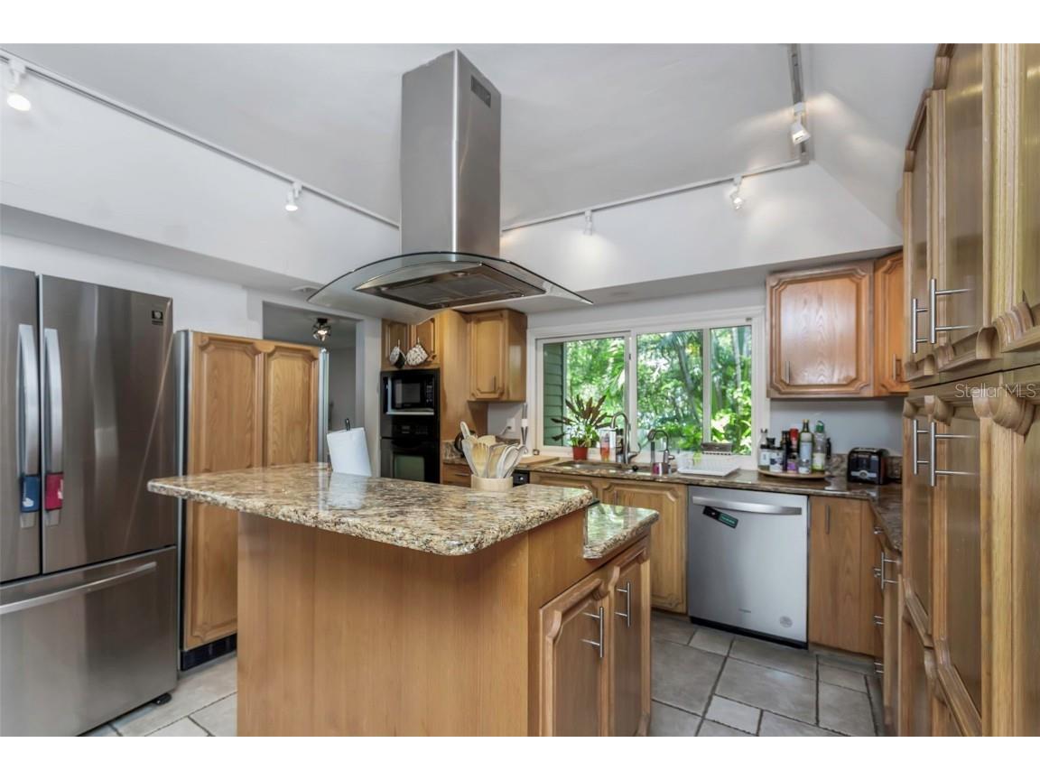 1065 Sable Court NE Saint Petersburg FL 33702 W7878146 image47