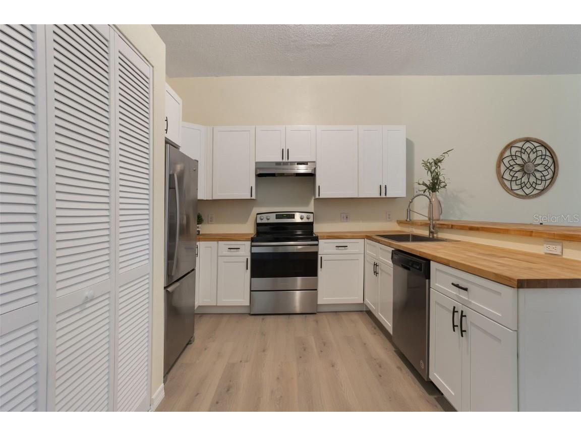 1065 Universal Rest Place Kissimmee FL 34744 O6318002 image14