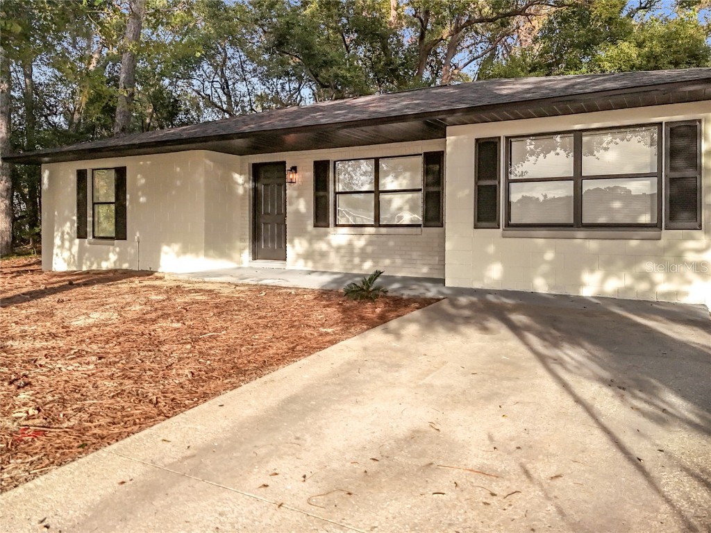 1065 Wall Street Eustis FL 32726 V4939330 image1