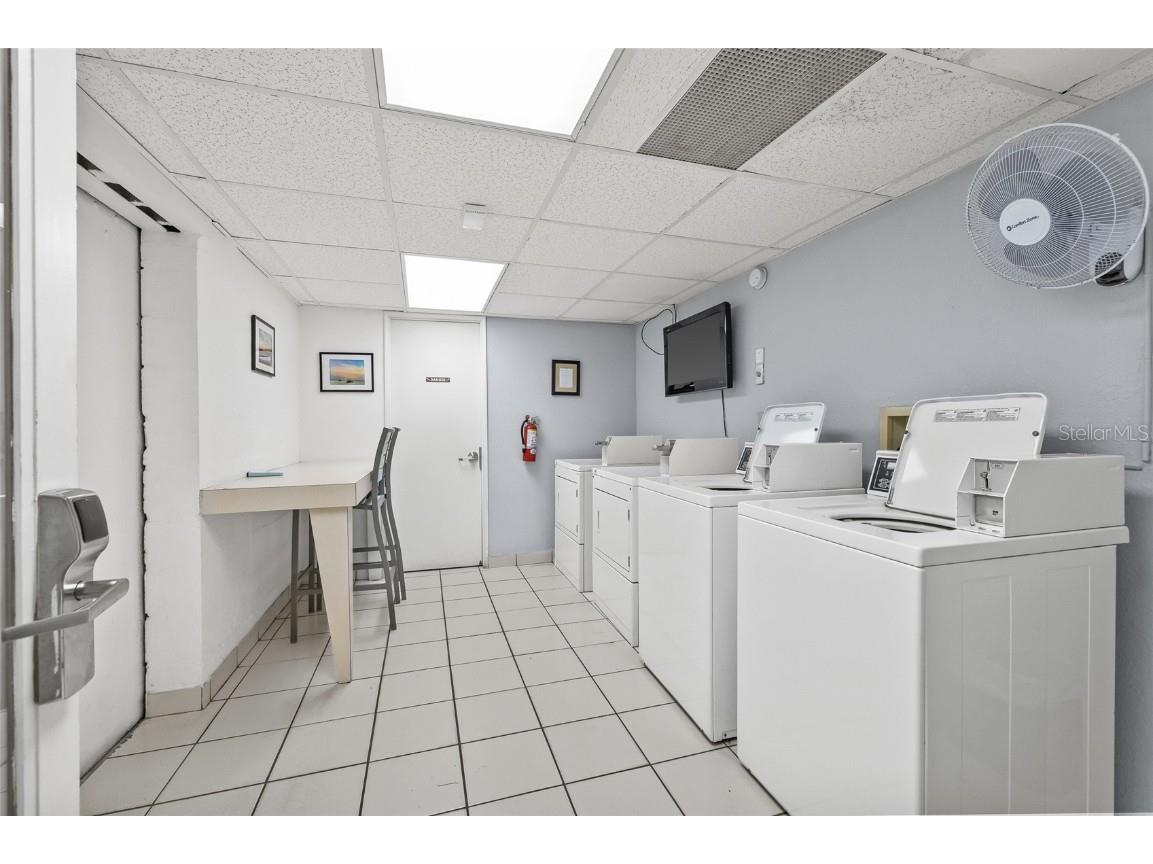 10650 Gulf Boulevard #541 Saint Petersburg FL 33706 - GULF OF MEXICO TB8440025 image23