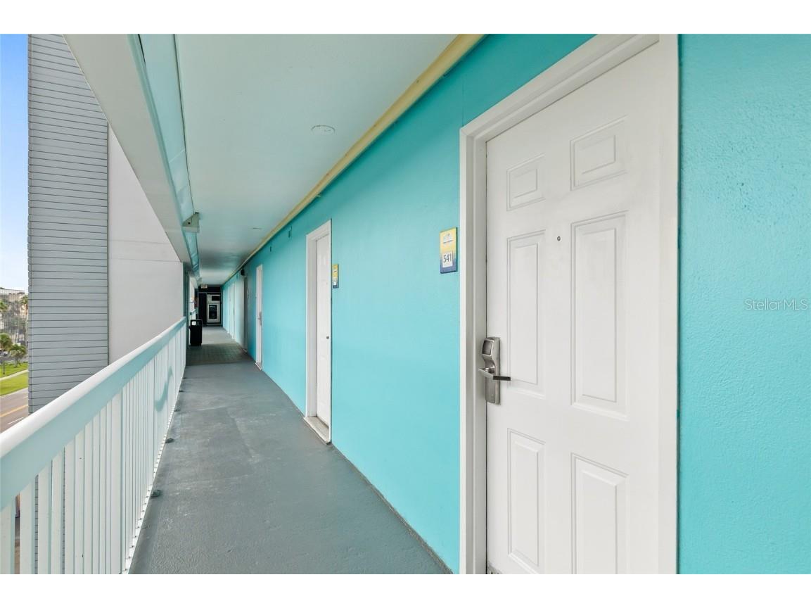 10650 Gulf Boulevard #541 Saint Petersburg FL 33706 - GULF OF MEXICO TB8440025 image54