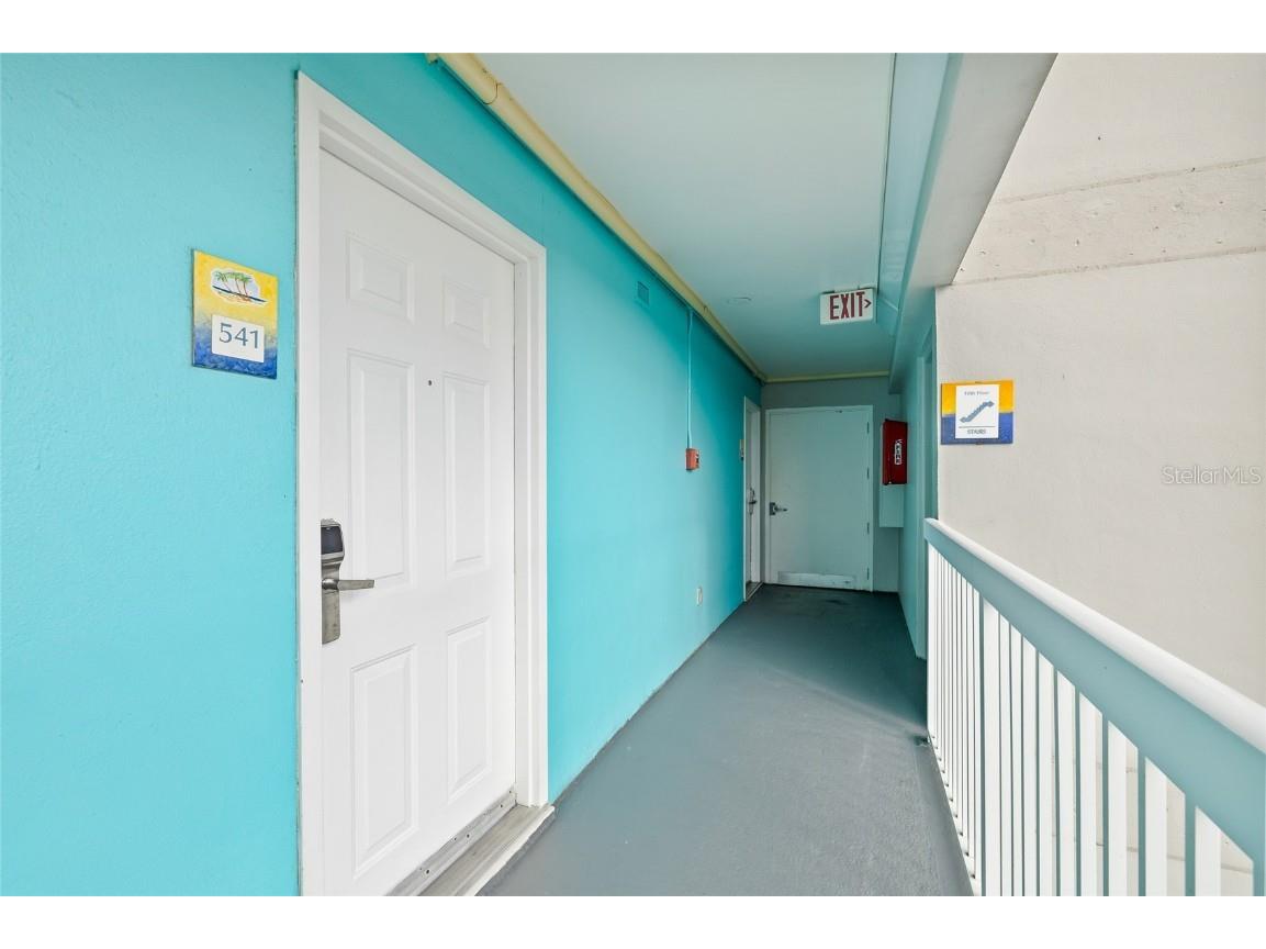 10650 Gulf Boulevard #541 Saint Petersburg FL 33706 - GULF OF MEXICO TB8440025 image8