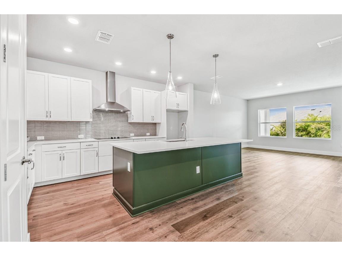 10653 Crescent Creek Crossing Parrish FL 34219 TB8421919 image4