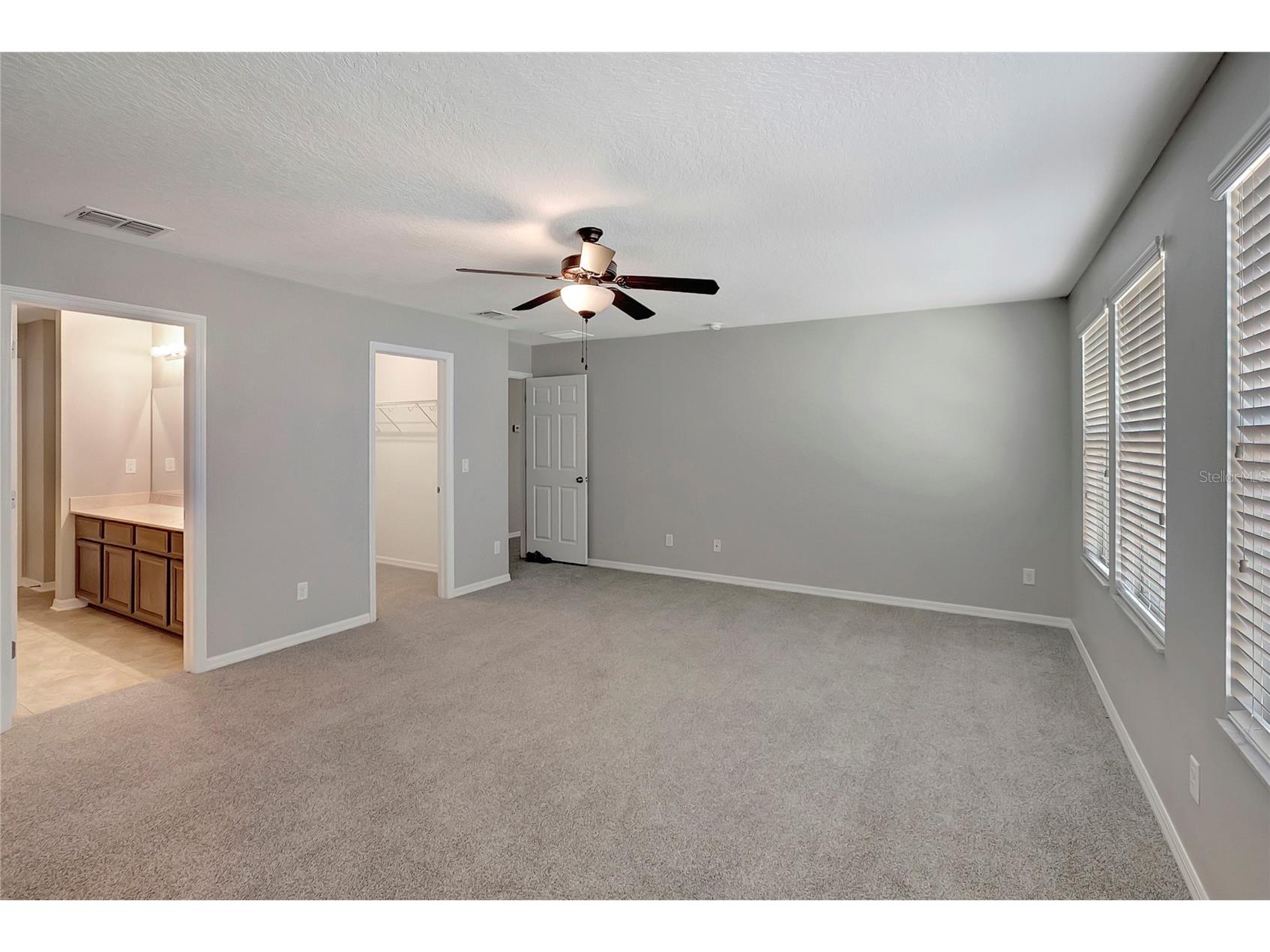 10653 Pictorial Park Drive Tampa FL 33647 TB8488323 image32