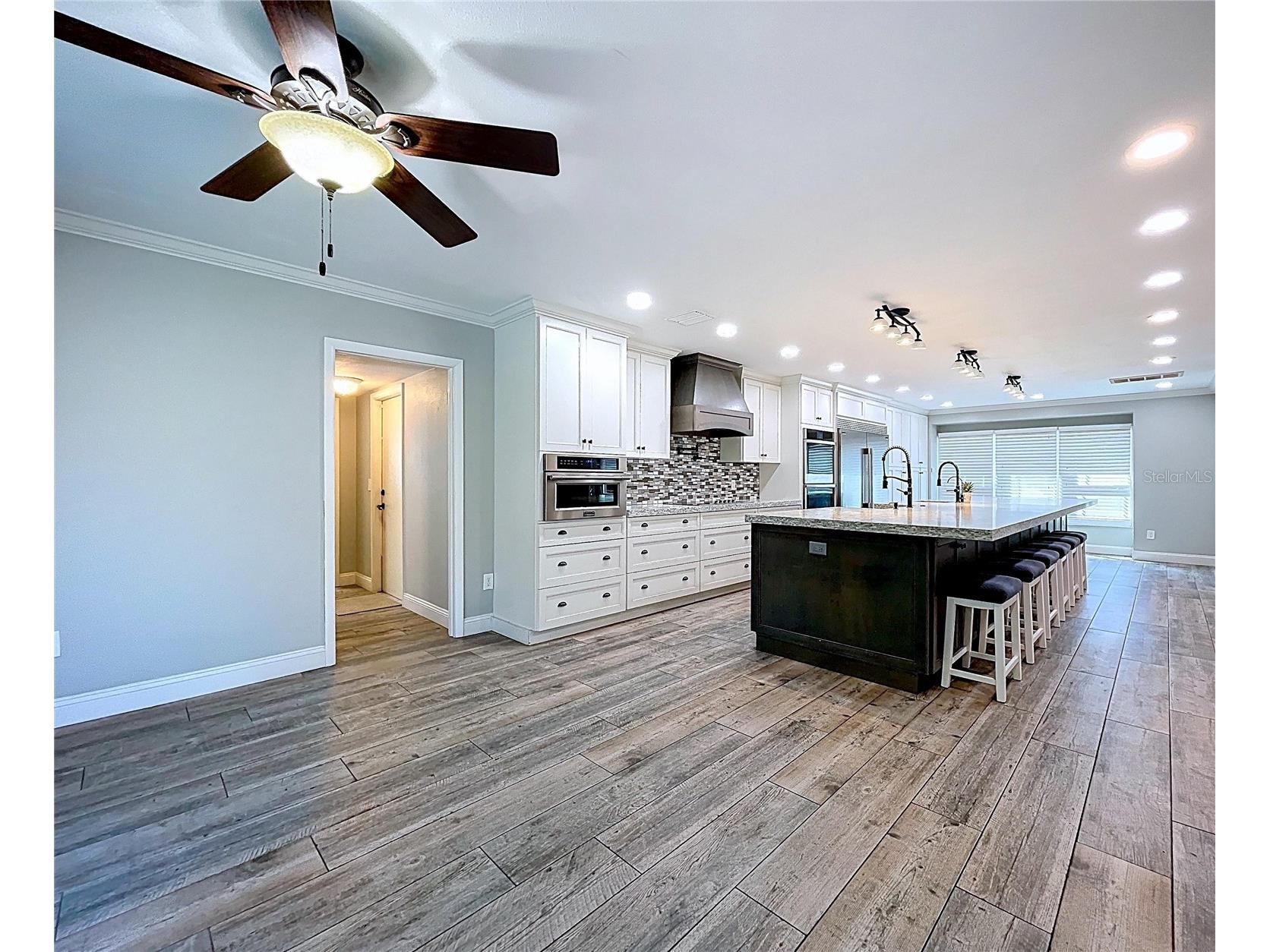 10655 Lakeview Drive New Port Richey FL 34654 W7883283 image22